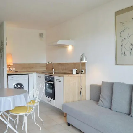 Antibes, 2 Pieces, 4 Personnes - Fr-1-252-147 *